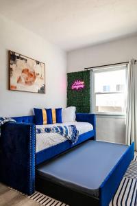 2BR Luxury Getaway Mins to Beach Arcade & Games