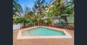 Bright 2-Bed Apartment with Stunning Ocean Views