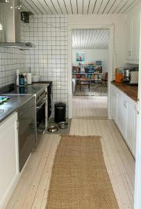 Lakeside Cottage With Pier And Sauna In Spillersboda