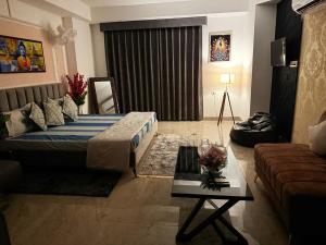 The Escape of Paradise