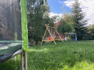 Cheerful 4-bedroom & kids friendly home