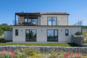 Villa TonKa with jacuzzi sauna and private pool