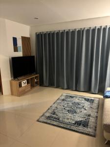 2BR Sea View Apartment
