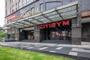 Functional Studio Saigon Royal Hana Apart