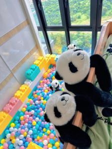 Legoland5mins DPristine Medini Panda Kingdom 7pax