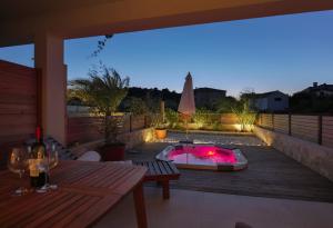 Villa Lojena Luxury studios with Jacuzzi for 2