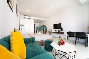 Serene Loft Bitexco View Hana Apart