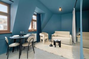 Modern Studio with Air Conditioning Close to the Centre by Noclegi Renters Prestige