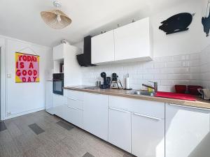 Maisons de vacances Maison coloree - 2 chambres - A 5 min de la mer : photos des chambres