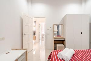 Mae Nam 2BR & BATH Sleek Home