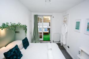 Town Centre Apartment with Hot Tub