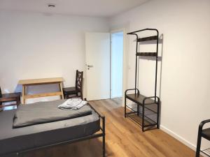 Monteur-Haus Veilchen Berlin Pankow, Französisch-Buchholz