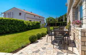 Cozy Apartment In Novi Vinodolski