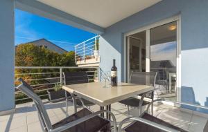 Cozy Apartment In Novi Vinodolski