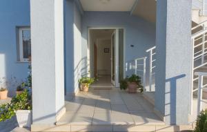 Cozy Apartment In Novi Vinodolski