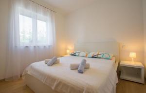 Cozy Apartment In Novi Vinodolski