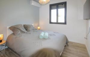 Maisons de vacances Awesome Home In Puy St Martin : photos des chambres
