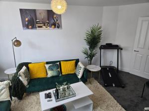 1 Bed - Sleeps 4 - City Centre