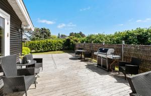 2 Bedroom Amazing Home In Martofte