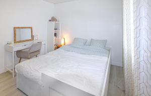 Maisons de vacances Beautiful Home In Tavel : photos des chambres
