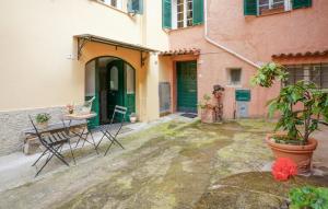 Lovely Apartment In Costarainera