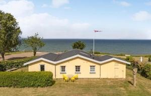 3 Bedroom Nice Home In Brenderup Fyn - 4hvězdičkové hotely ve městě Bro