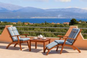 GrandVillle Cottage Escape with Breathtaking Views