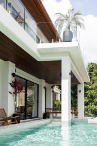 Luxury 3 BDR Jungle Villa - Infinity Pool & Seaview