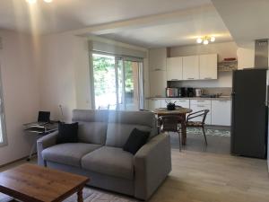 Appartement T2 48 m2 le Cliper B proche du lac, 1 chambre garage terrasse