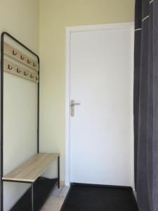 Appartements Appartement renove 2 chambres 55m2 Parking Prive et Wifi : photos des chambres