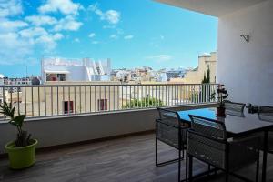 Spacious And Central Mellieha 2bed By Homely ! - Ubytování bez kategorie ve městě Mellieħa