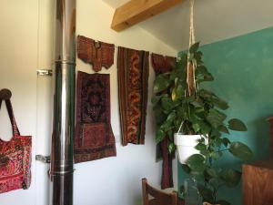 Petite maison dartitstes en Provence