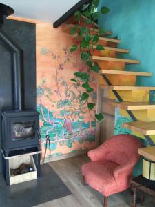 Petite maison dartitstes en Provence