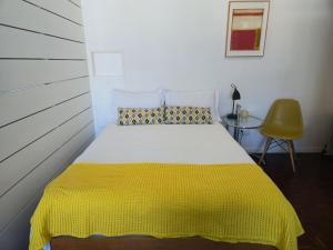 Heritage Meets Style Apt with Mountain View