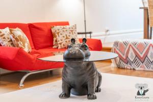 KozyGuru | Rose Bay | 3BR Steps to Beach + Parking