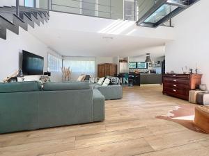 3392-Magnifique villa avec piscine privative