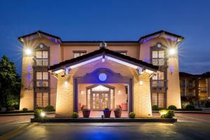 Days Inn by Wyndham BirminghamWest