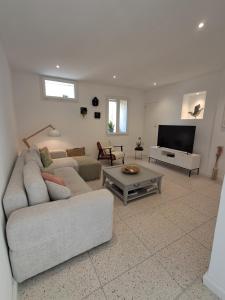 Appartements Appartement climatise avec terrasse et vue sur le Luberon : photos des chambres