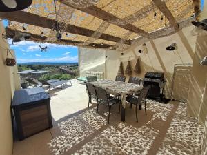 Appartements Appartement climatise avec terrasse et vue sur le Luberon : photos des chambres