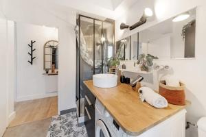 Appartements Cote Riviere, appartement T2, terrasse & parking : photos des chambres