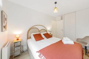 Côté Rivière, appartement T2, terrasse & parking