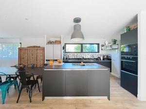 3392-Magnifique villa avec piscine privative