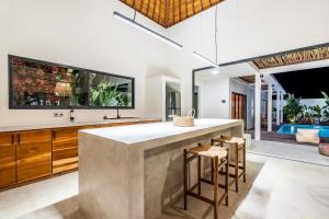 Wowsome Villa - Pererenan, Canggu
