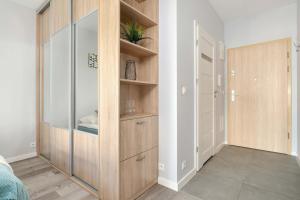 Cozy Studio Kościelna 17 in Poznań with Balcony