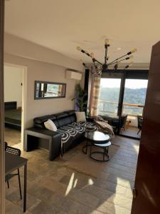 Apartment with views near Puerto Banús