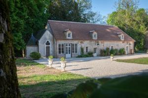 Les charpentes des communs du Château du Sollier - Charme Calme Confort Climatisation à 5mn du péage