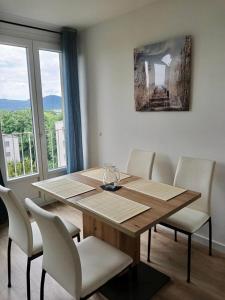 Appartements Appartement lumineux - 6 pers - 3 chambres - Parking gratuit - Tout equipe : photos des chambres