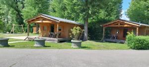 Campings Camping Onlycamp Les Adoubes - Albertville : Chalet 2 Chambres