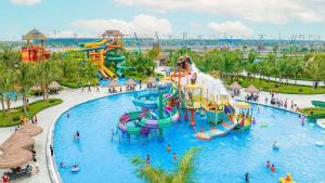 Grand Central Hotel- Vinhomes Ocean Park 3