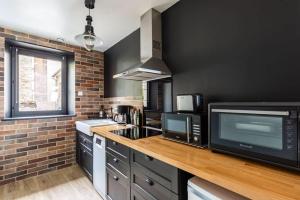Appartements La Brise- Joli T2 renove - Vue Mer - 1 chambre : photos des chambres